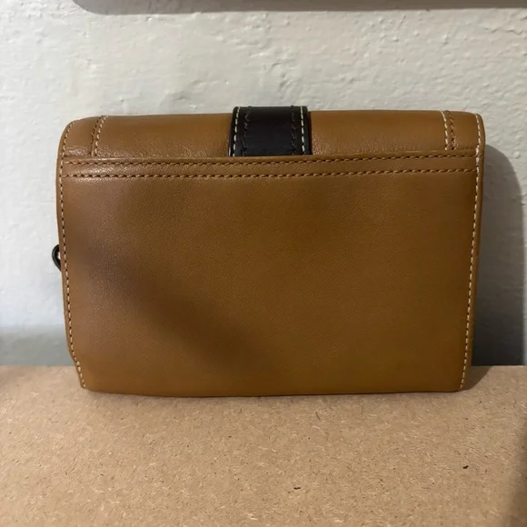 Coach SoHo Tan and Brown Leather trifold Wallet Silver Buckle Coin Purse EUC - Picture 9 of 9